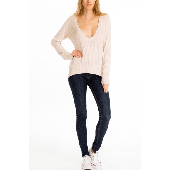 Ribbed Scoop Neck Long Sleeve Black - Picture 5 of 5